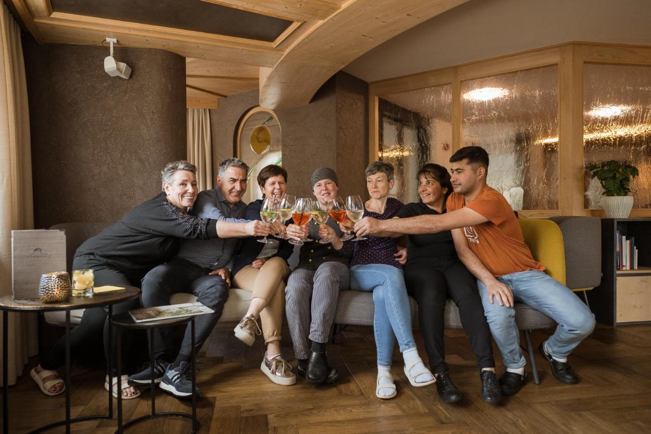 Hotel Fernblick San Valentino alla Muta Luaran gambar